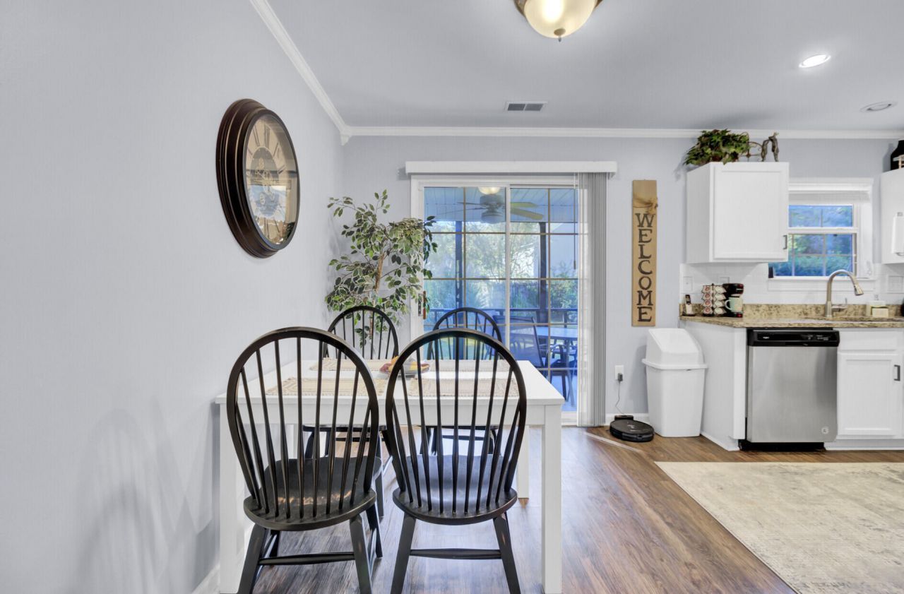 1129 River Bay Lane Photo 10