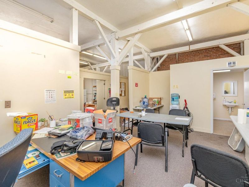 222 W Plane Street, Bethel, OH 45106 Photo 11