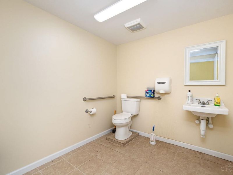 222 W Plane Street, Bethel, OH 45106 Photo 15