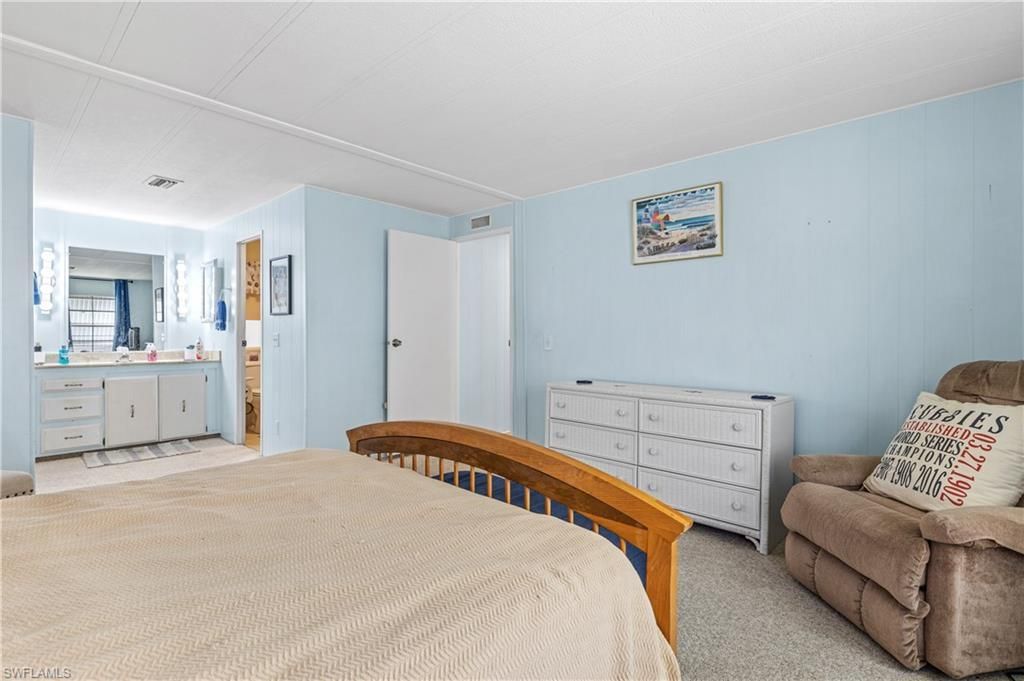 16033 Hibiscus Way, North Fort Myers, FL 33903 Photo