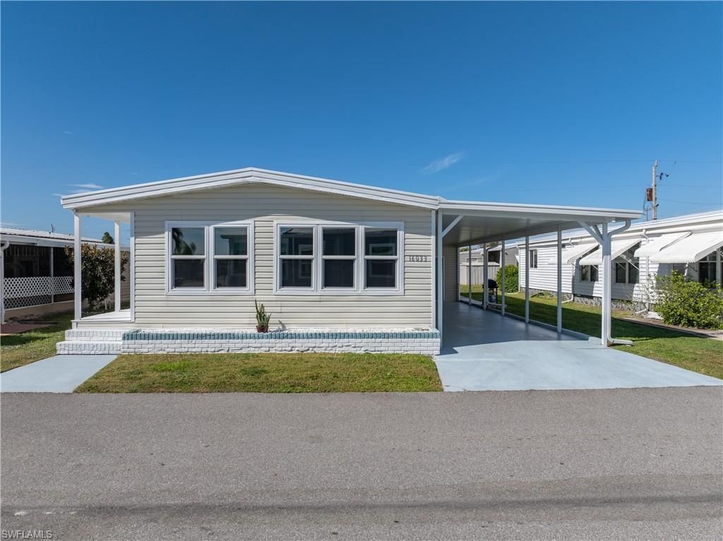 16033 Hibiscus Way, North Fort Myers, FL 33903 Photo