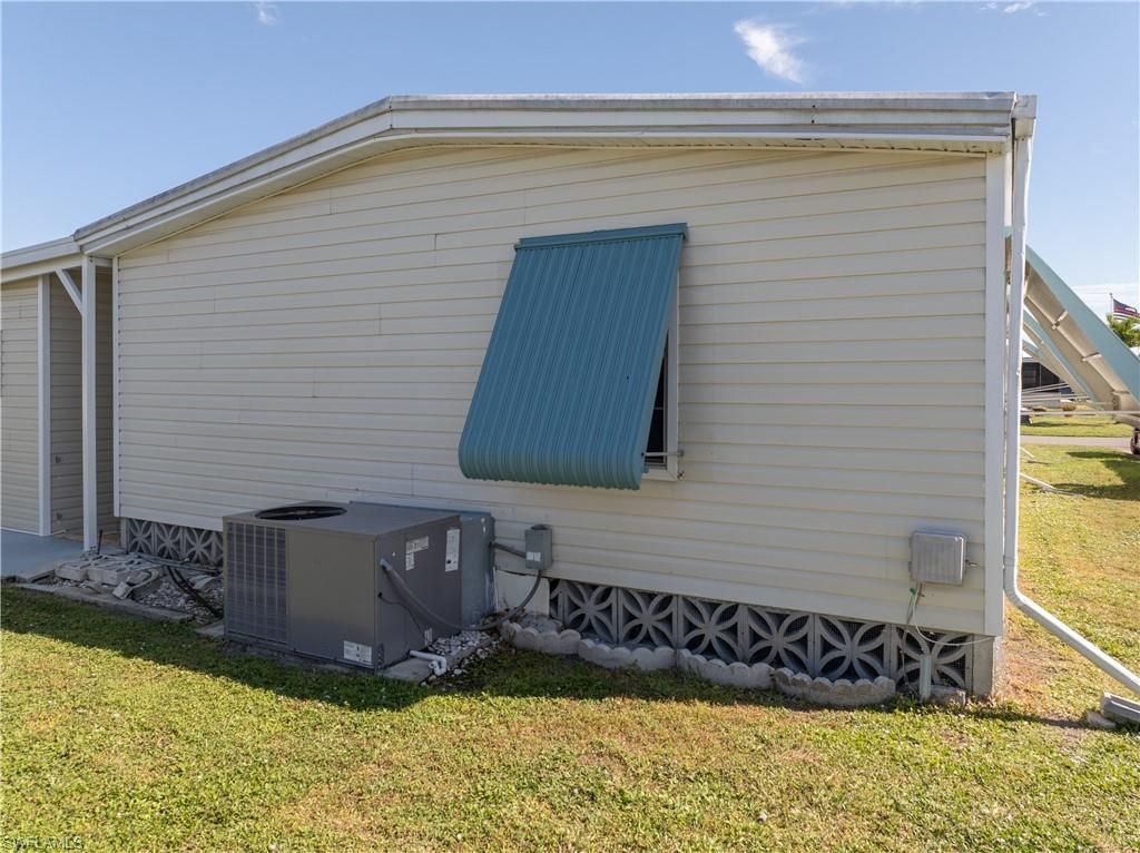 16033 Hibiscus Way, North Fort Myers, FL 33903 Photo