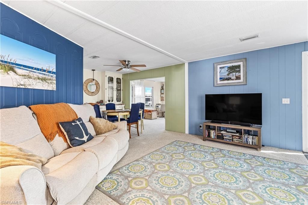 16033 Hibiscus Way, North Fort Myers, FL 33903 Photo