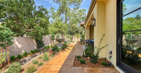 741 Estates Dr, Sacramento, CA 95864 Photo