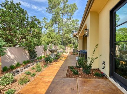 741 Estates Dr, Sacramento, CA 95864 Photo