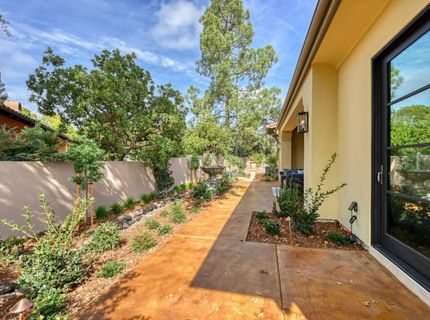 741 Estates Dr, Sacramento, CA 95864 Photo