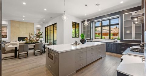741 Estates Dr, Sacramento, CA 95864 Photo