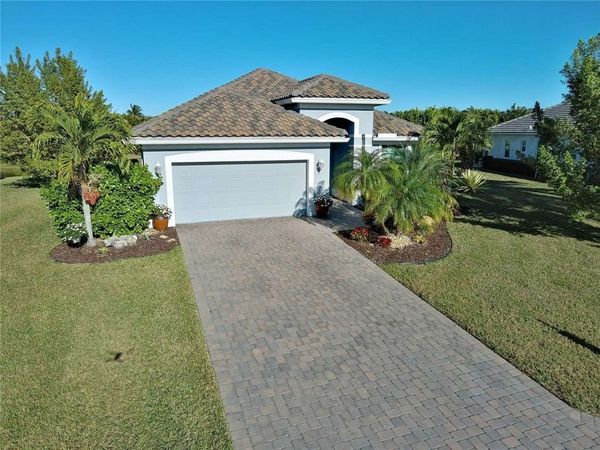 4793 Four Lakes Circle SW, Vero Beach, FL 32968