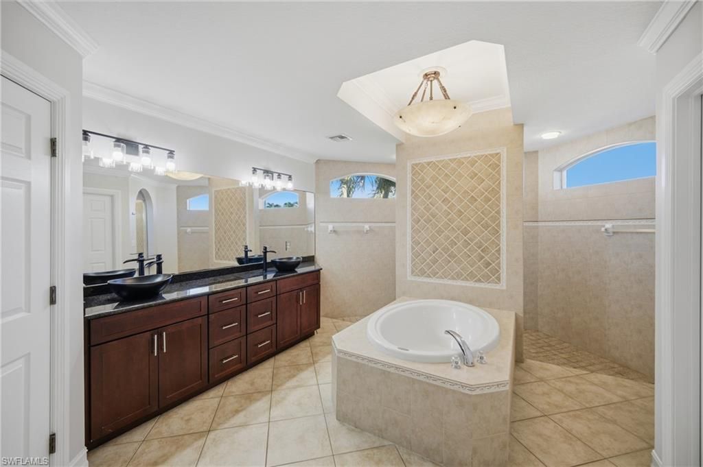 2538 SW 35th Ln, Cape Coral, FL 33914 Photo