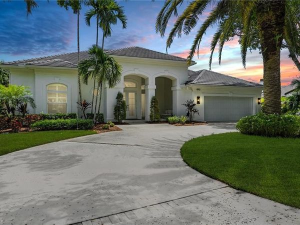 8192 Lowbank DR, NAPLES, FL 34109