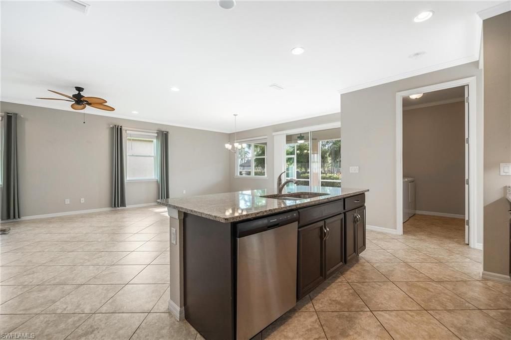 2899 Sunset Pointe Cir, Cape Coral, FL 33914 Photo