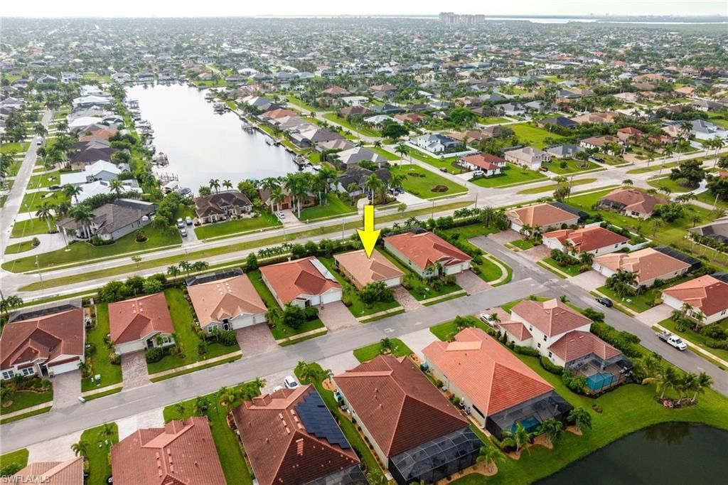 2899 Sunset Pointe Cir, Cape Coral, FL 33914 Photo