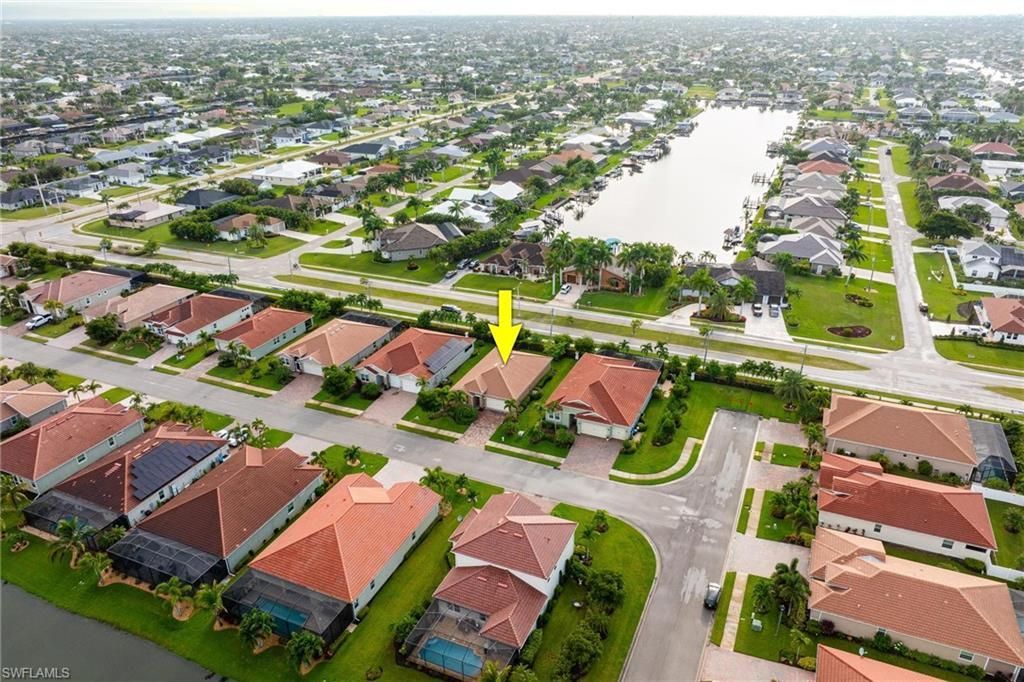 2899 Sunset Pointe Cir, Cape Coral, FL 33914 Photo