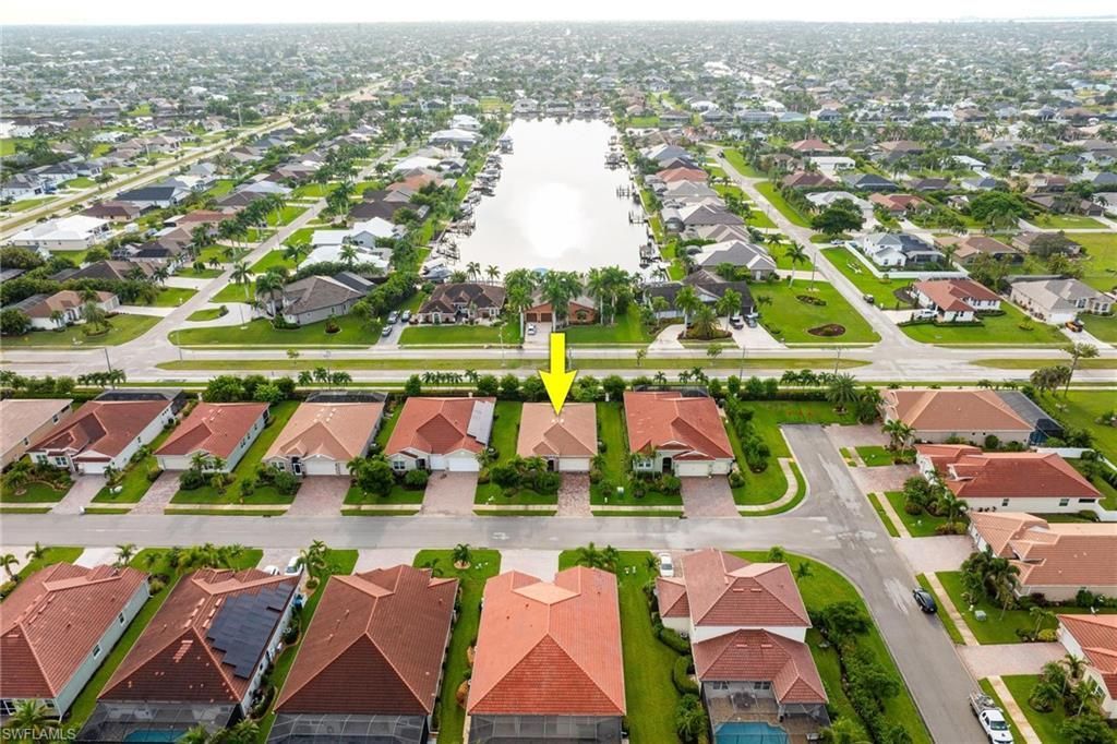 2899 Sunset Pointe Cir, Cape Coral, FL 33914 Photo