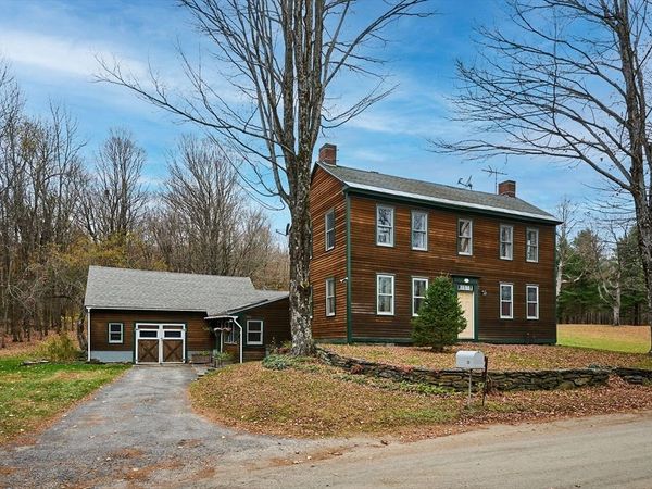 10 Maple Street, Plainfield, MA 01070