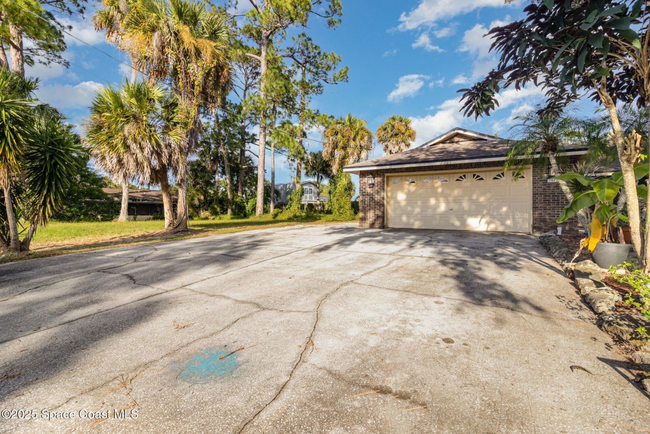 7065 Bright Avenue, Cocoa, FL 32927 Photo