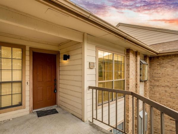 16301 Ledgemont Lane, Unit 267, Addison, TX 75001