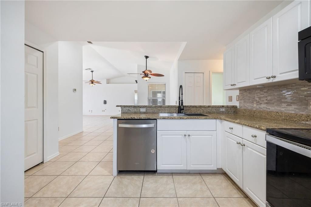 2107 SW 12th Ter, Cape Coral, FL 33991 Photo