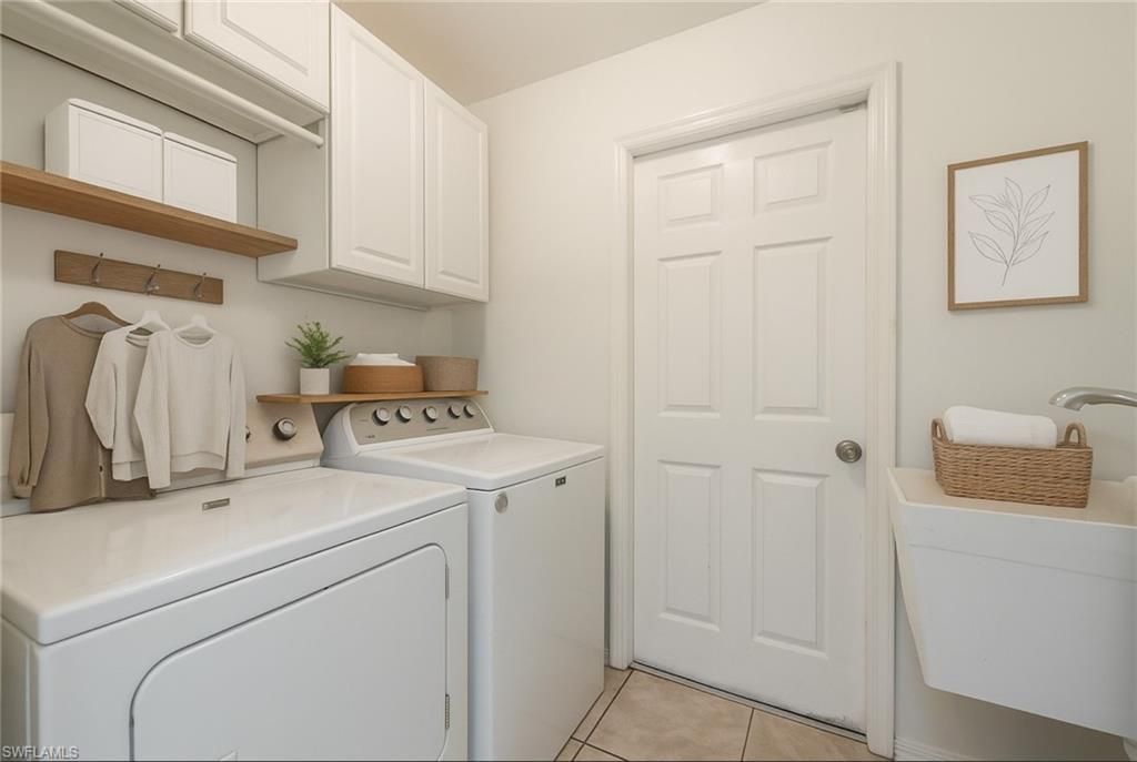 2107 SW 12th Ter, Cape Coral, FL 33991 Photo