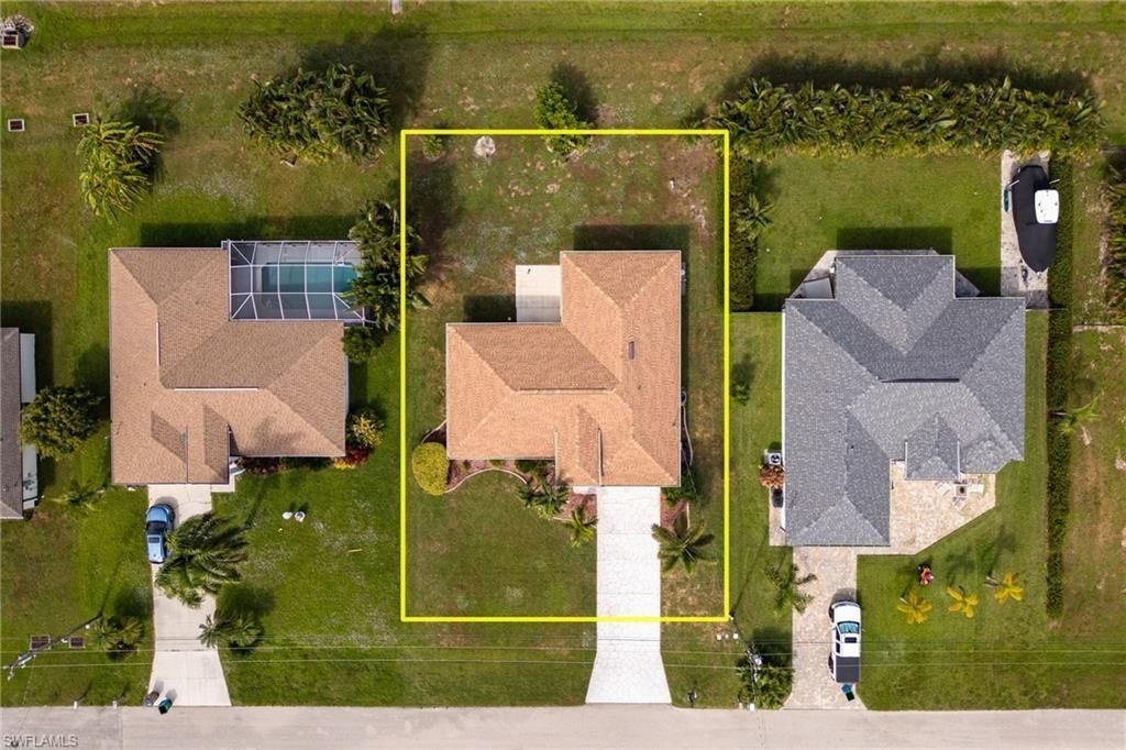 2107 SW 12th Ter, Cape Coral, FL 33991 Photo