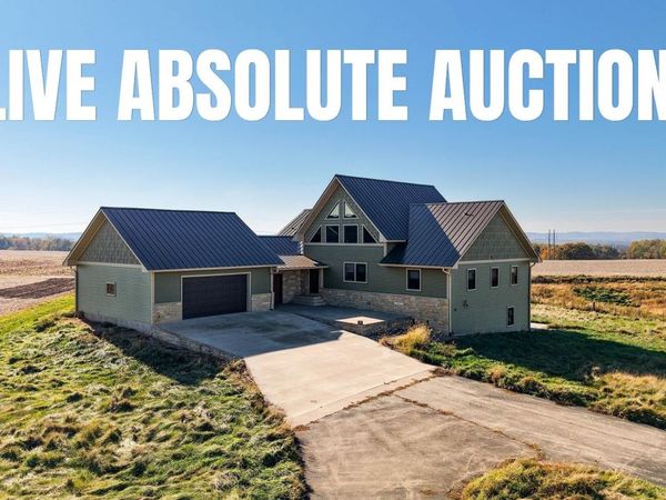 10609 Cadwell Road, Cassville, WI 53806