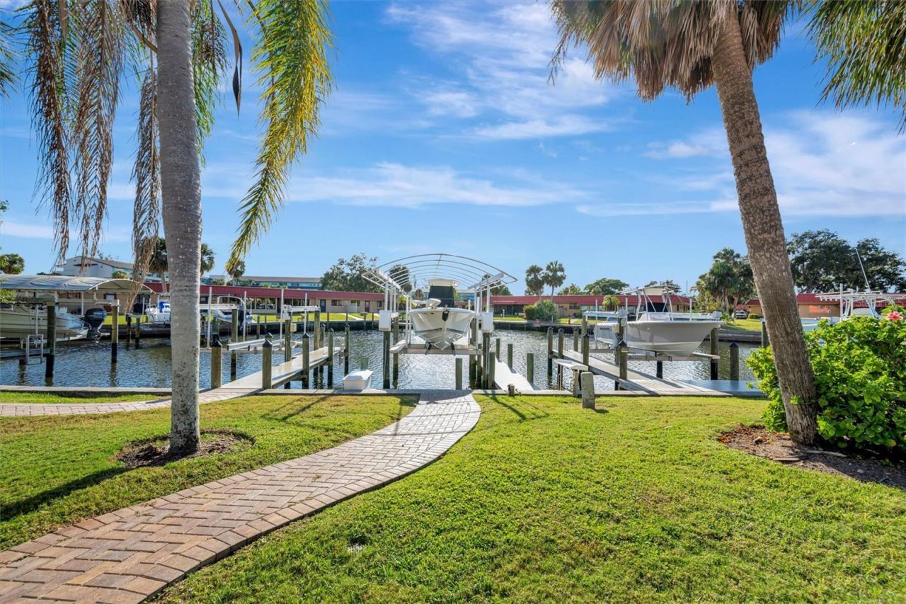 4110 Catalina Drive, Bradenton, FL 34210 Photo