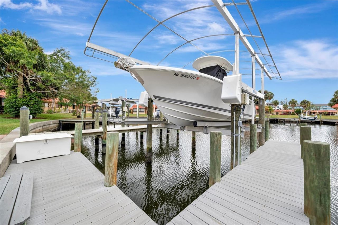 4110 Catalina Drive, Bradenton, FL 34210 Photo