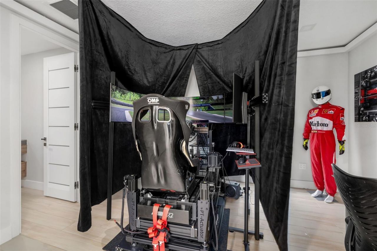 3236 Founders Club Drive, Sarasota, FL 34240 Photo