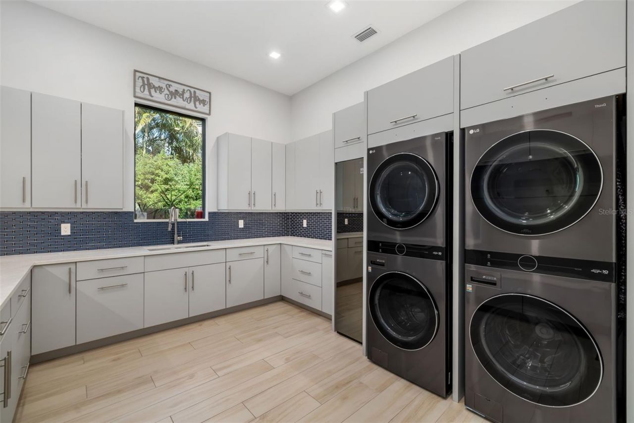 3236 Founders Club Drive, Sarasota, FL 34240 Photo