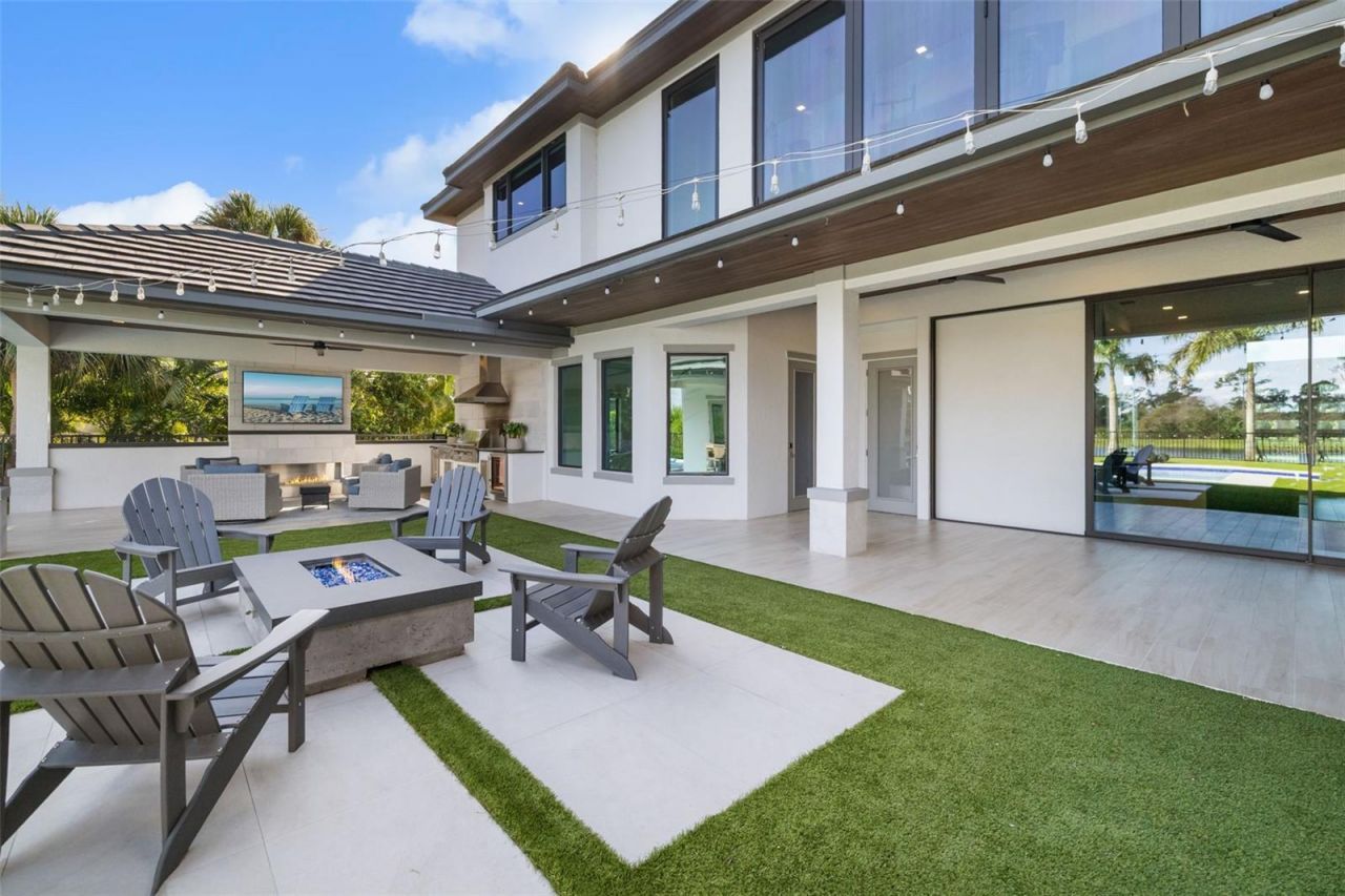 3236 Founders Club Drive, Sarasota, FL 34240 Photo