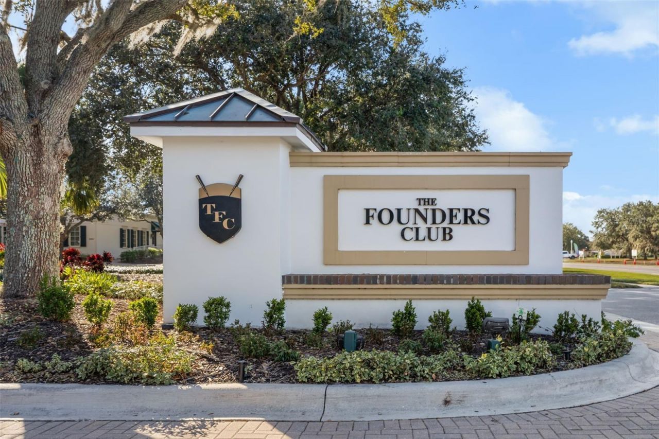 3236 Founders Club Drive, Sarasota, FL 34240 Photo