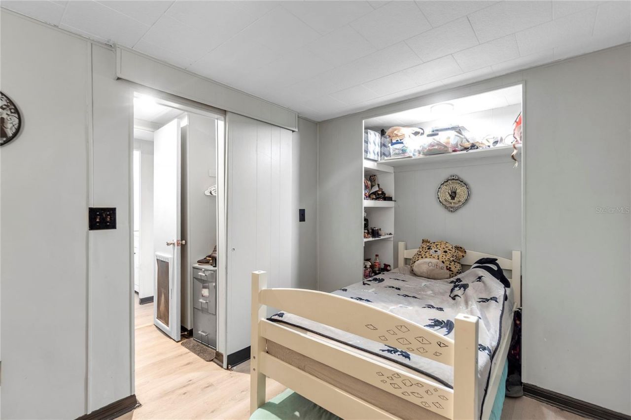 307 52nd Avenue Drive W, Bradenton, FL 34207 Photo