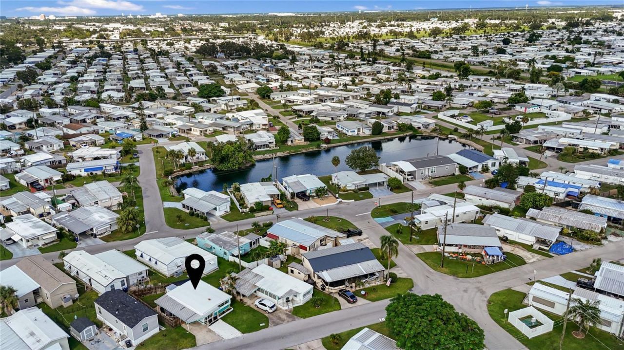 307 52nd Avenue Drive W, Bradenton, FL 34207 Photo