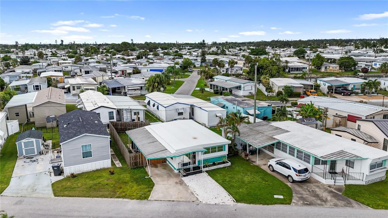 307 52nd Avenue Drive W, Bradenton, FL 34207 Photo