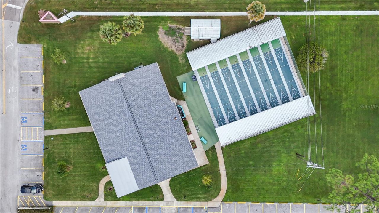 307 52nd Avenue Drive W, Bradenton, FL 34207 Photo