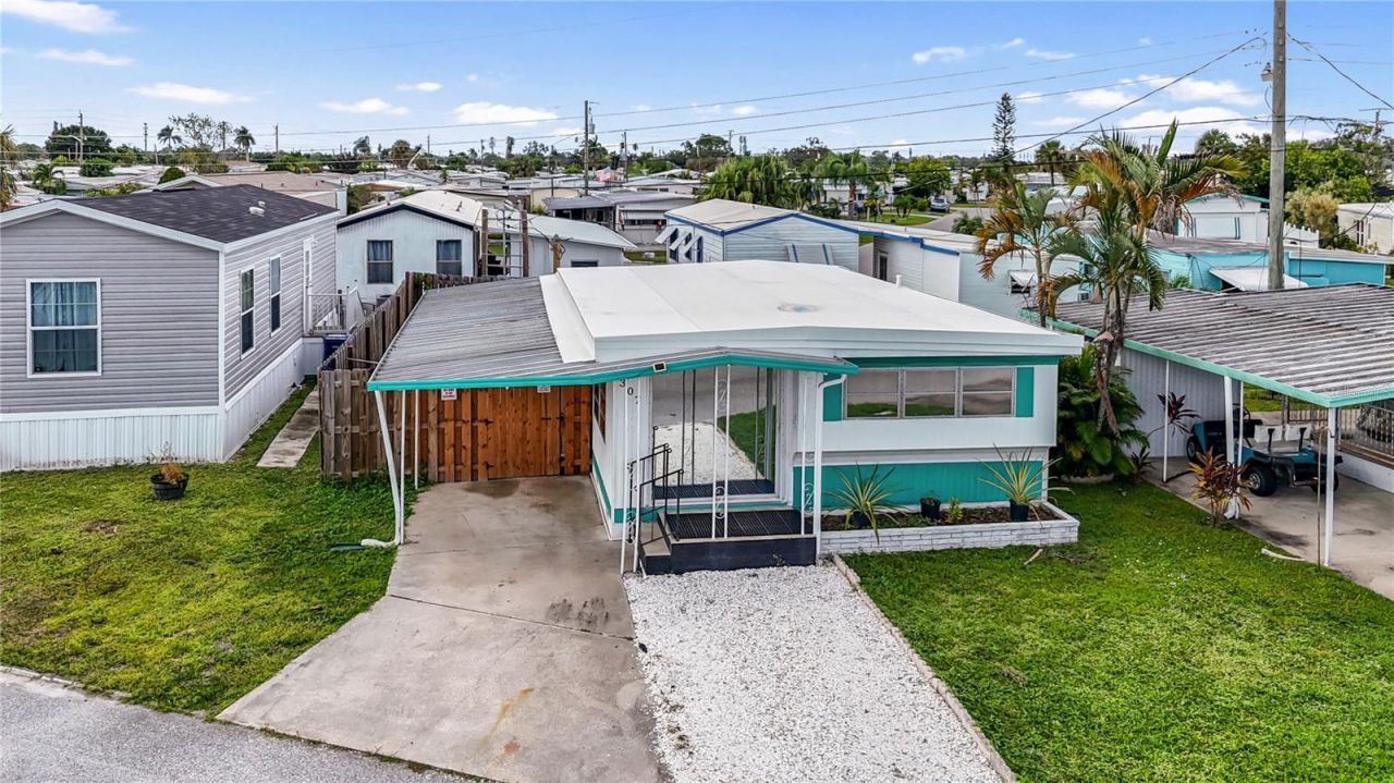 307 52nd Avenue Drive W, Bradenton, FL 34207 Photo