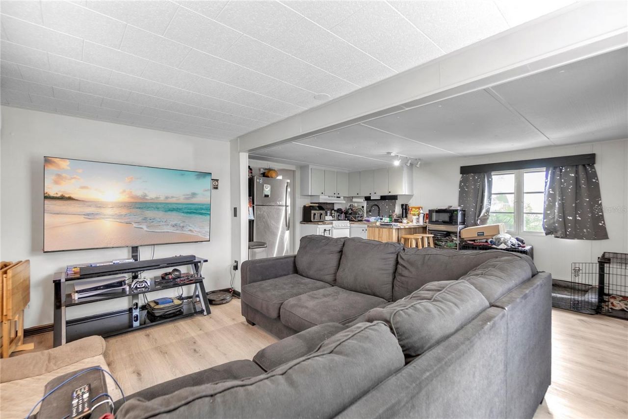 307 52nd Avenue Drive W, Bradenton, FL 34207 Photo