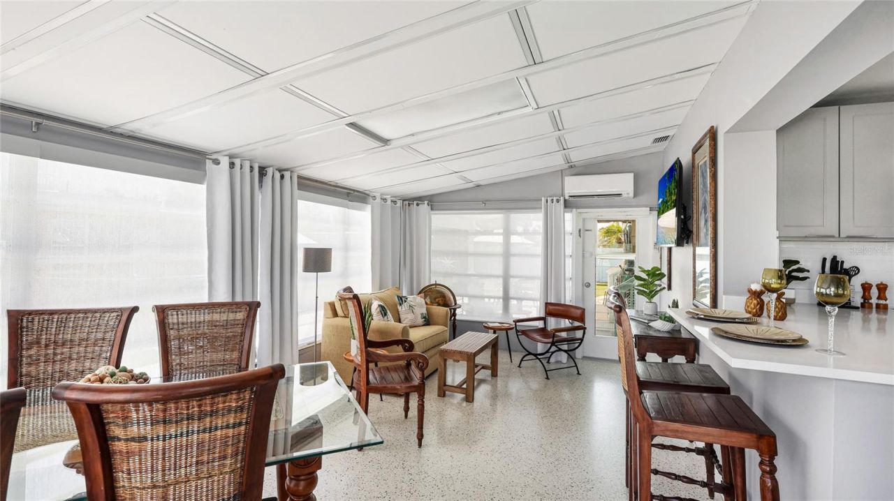 2713 Avenue C, Holmes Beach, FL 34217 Photo