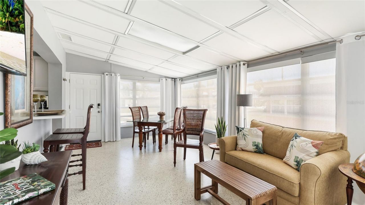 2713 Avenue C, Holmes Beach, FL 34217 Photo