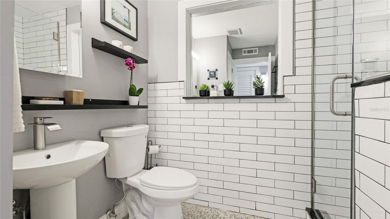 2713 Avenue C, Holmes Beach, FL 34217 Photo