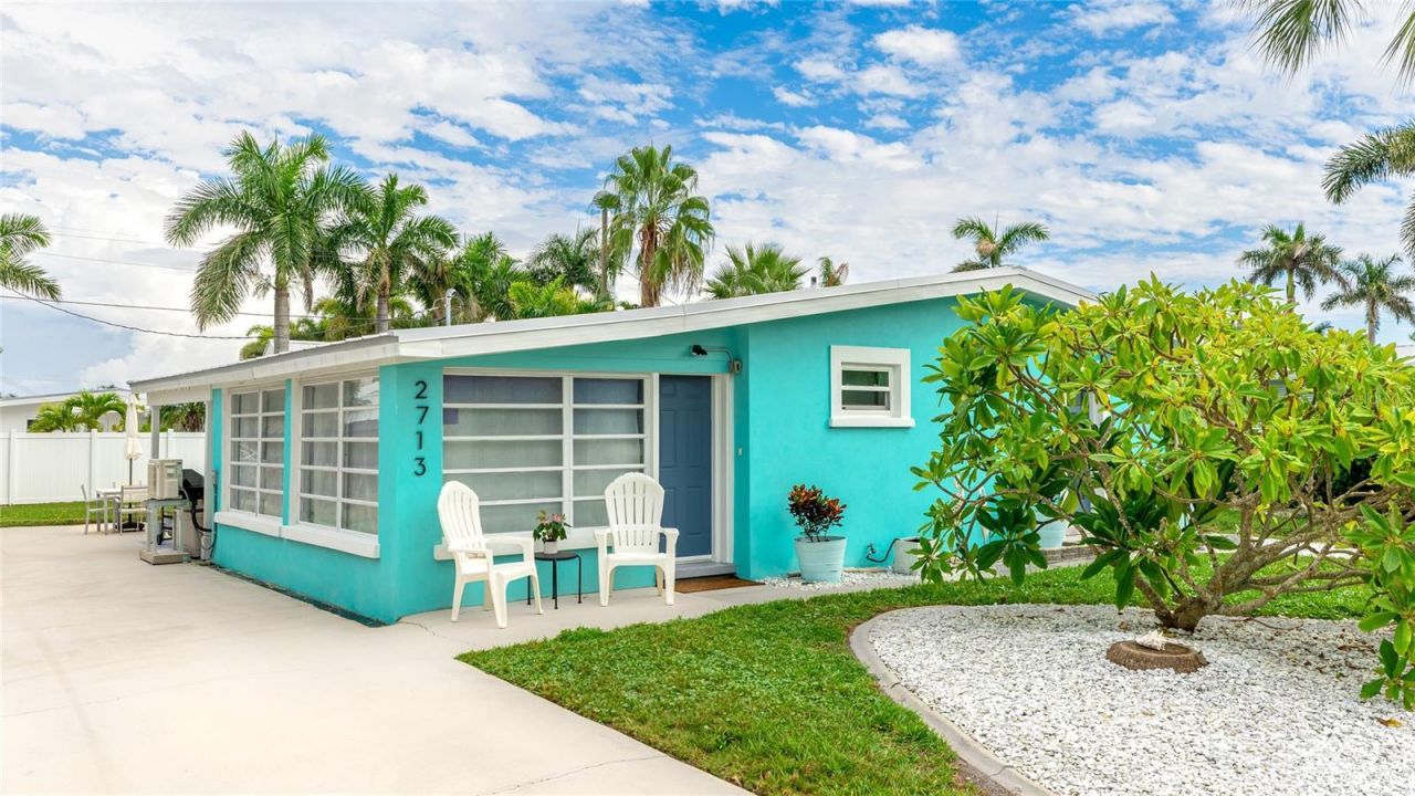 2713 Avenue C, Holmes Beach, FL 34217 Photo