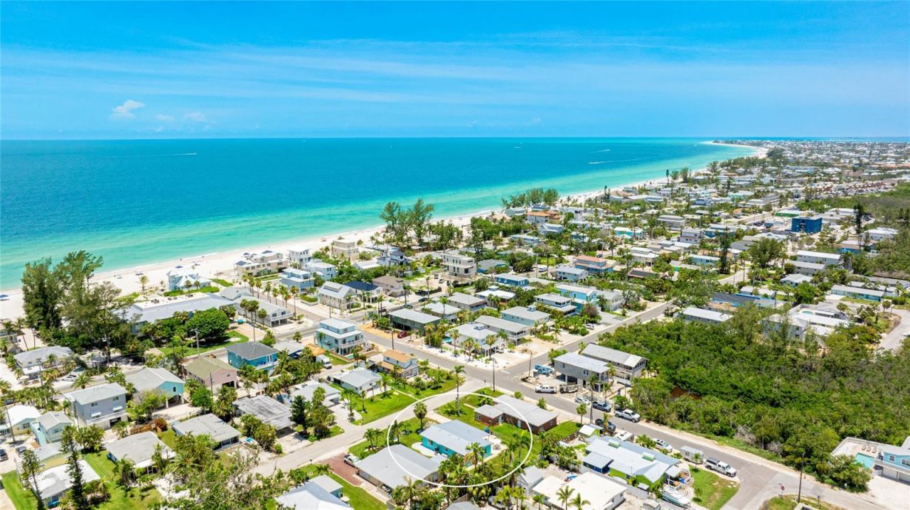 2713 Avenue C, Holmes Beach, FL 34217 Photo