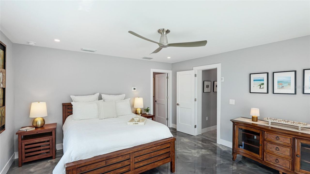 2713 Avenue C, Holmes Beach, FL 34217 Photo