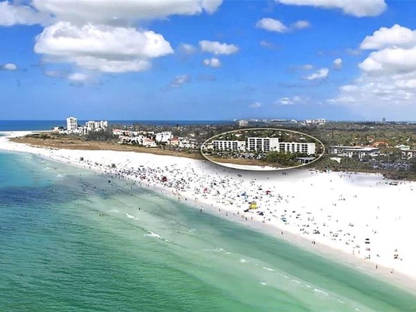 777 BEACH ROAD, Unit 1E, SARASOTA, FL 34242