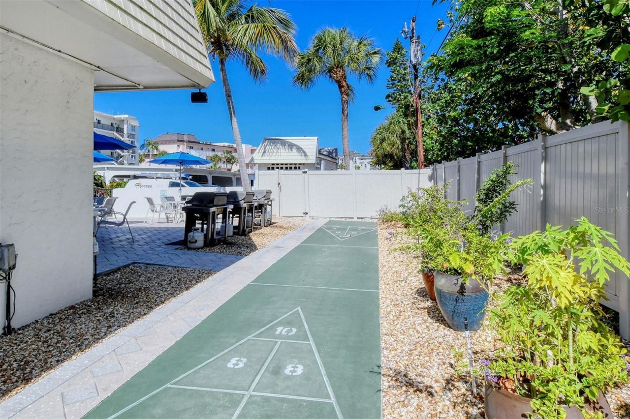 777 Beach Road, Unit 1E, Sarasota, FL 34242 Photo