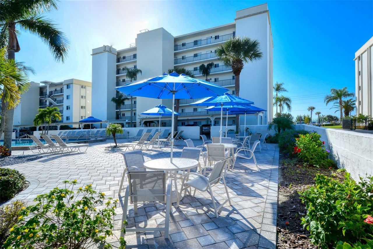 777 Beach Road, Unit 1E, Sarasota, FL 34242 Photo