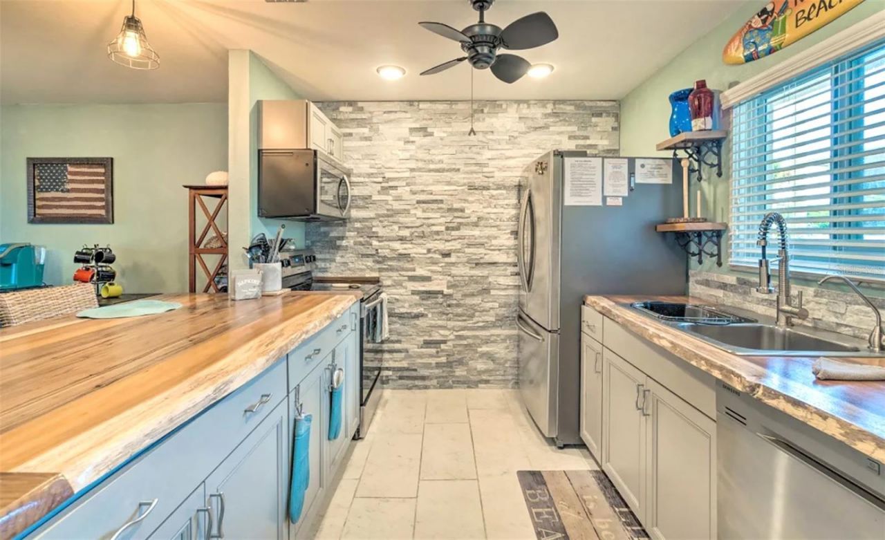 777 Beach Road, Unit 1E, Sarasota, FL 34242 Photo