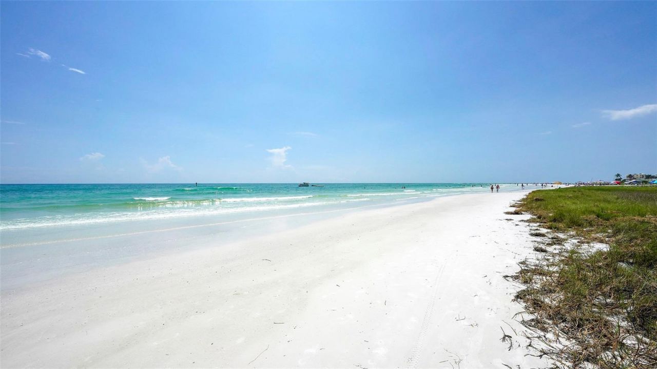 777 Beach Road, Unit 1E, Sarasota, FL 34242 Photo