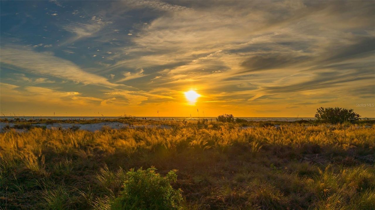 777 Beach Road, Unit 1E, Sarasota, FL 34242 Photo