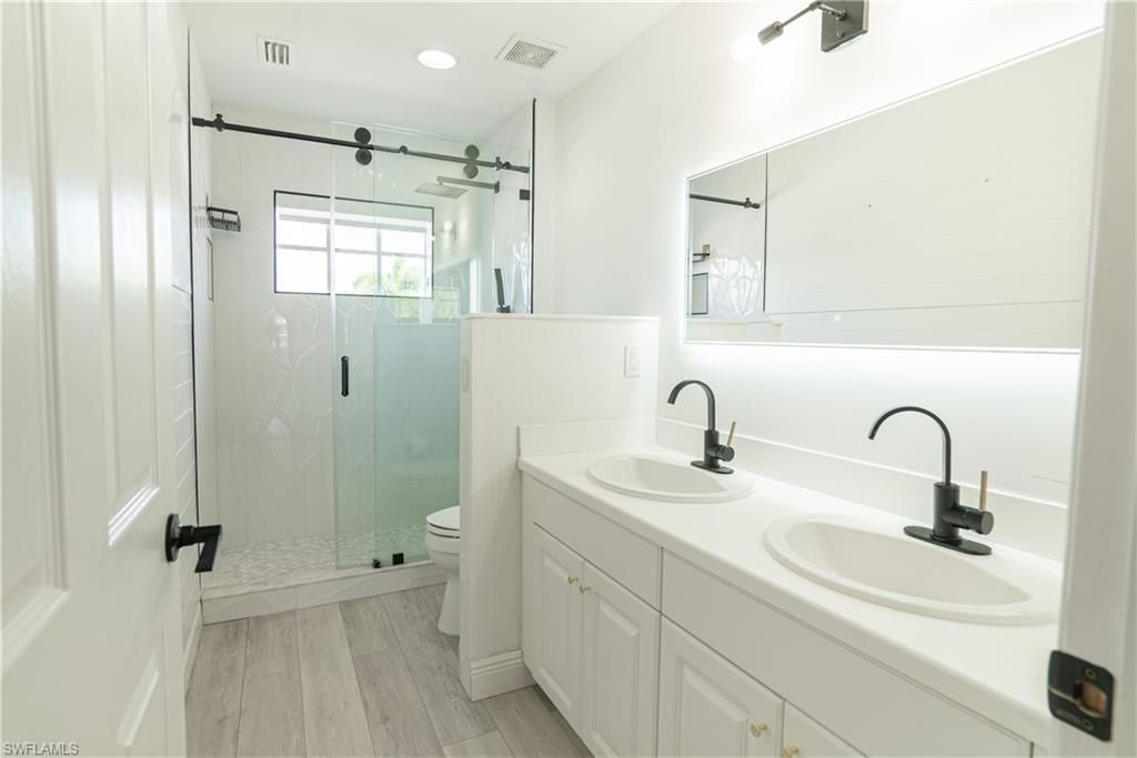 19617 Tesoro Way, Estero, FL 33967 Photo